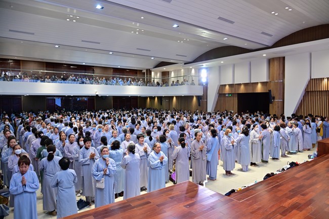 Tu niệm Phật một ngày