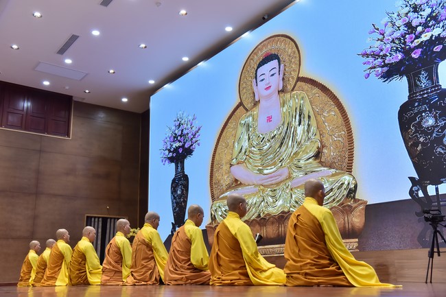 Tu niệm Phật một ngày