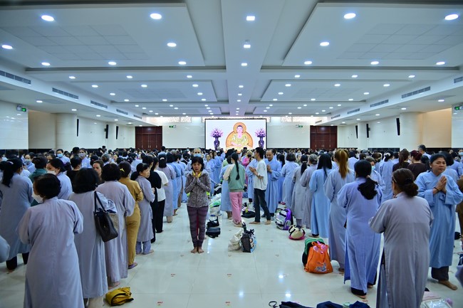 Tu niệm Phật một ngày