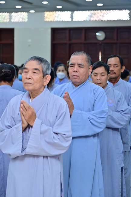 Tu niệm Phật một ngày