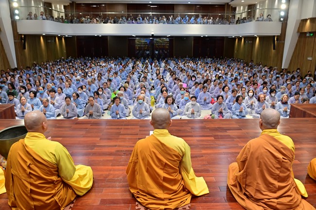 Tu niệm Phật một ngày