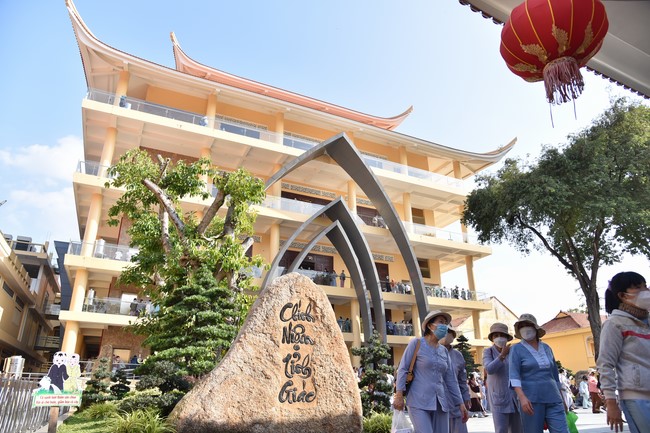 Tu niệm Phật một ngày