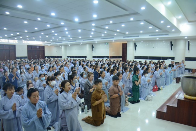 Tu niệm Phật một ngày