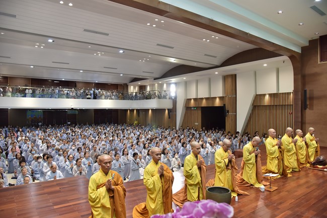 Tu niệm Phật một ngày