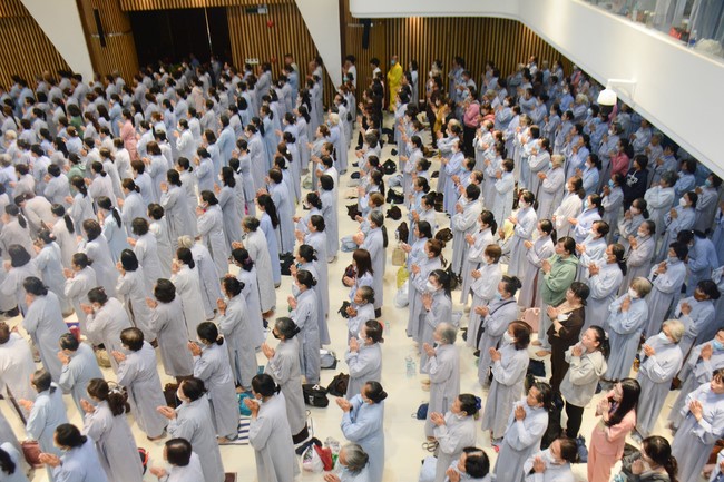 Tu niệm Phật một ngày