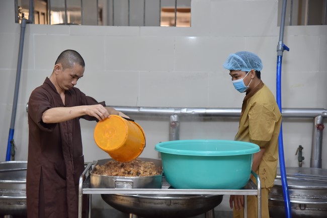 Tu niệm Phật một ngày