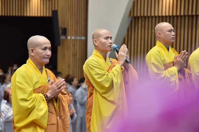 Tu niệm Phật một ngày