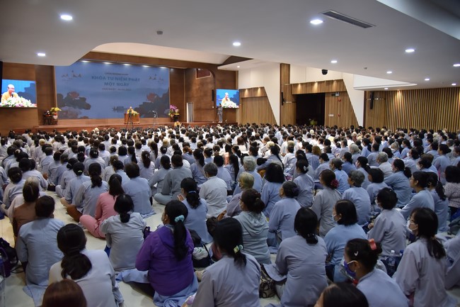 Tu niệm Phật một ngày