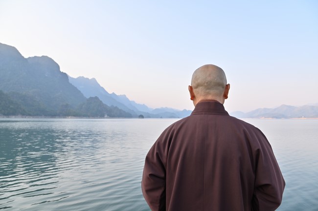 Visit Quynh Nhai spiritual complex and Da River Hydroelectric Lake in the fifth day of propagation trip in the Northern