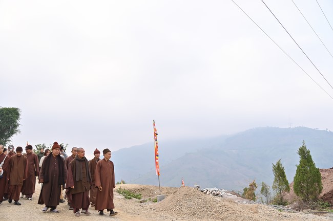 Visit Quynh Nhai spiritual complex and Da River Hydroelectric Lake in the fifth day of propagation trip in the Northern