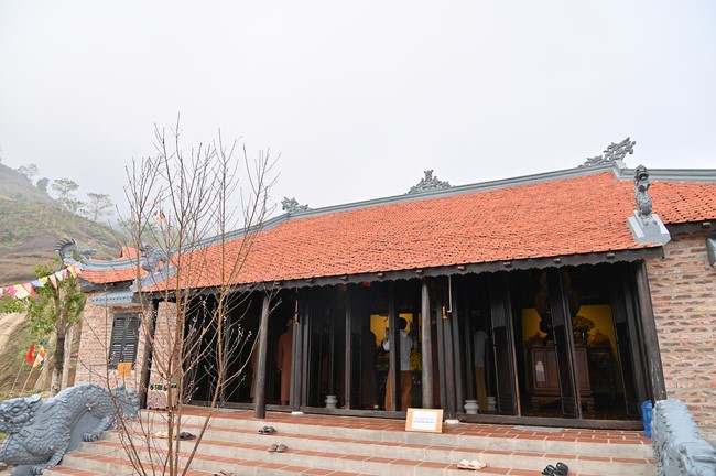 Visit Quynh Nhai spiritual complex and Da River Hydroelectric Lake in the fifth day of propagation trip in the Northern