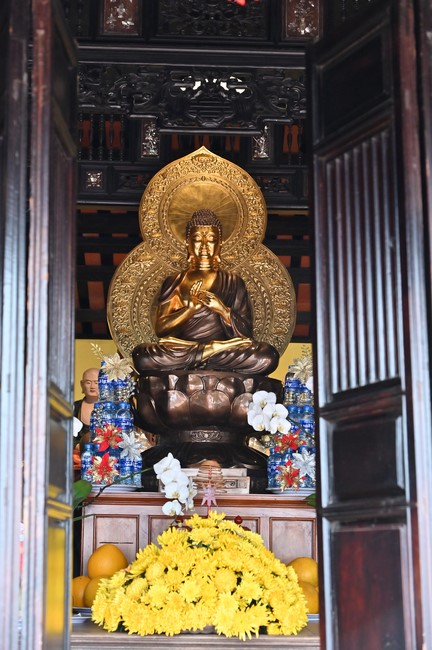 Visit Quynh Nhai spiritual complex and Da River Hydroelectric Lake in the fifth day of propagation trip in the Northern