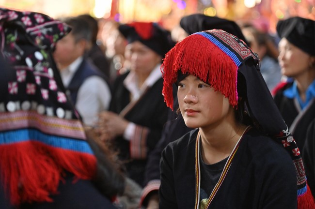 Preaching dharma at Son Phap pagoda in the sixth day of propagation trip in the Northern