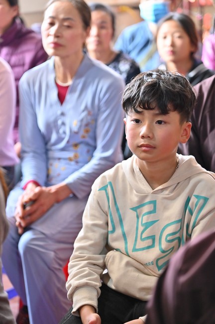 Preaching dharma at Son Phap pagoda in the sixth day of propagation trip in the Northern