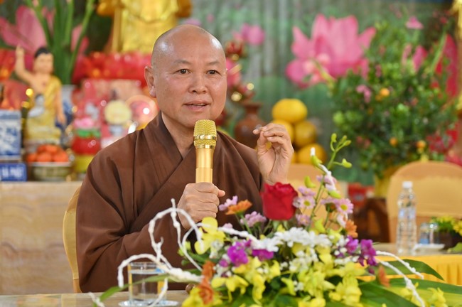 Preaching dharma at Son Phap pagoda in the sixth day of propagation trip in the Northern