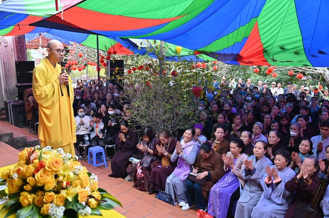 Preaching dharma at Co Tan pagoda and Ha Phu pagoda in the seventh day of propagation trip in the Northern
