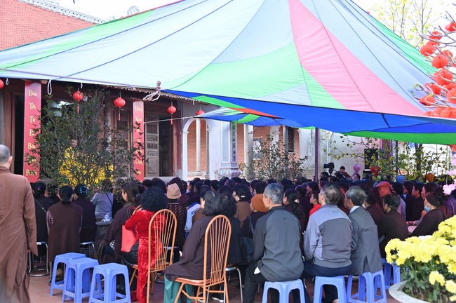 Preaching dharma at Co Tan pagoda and Ha Phu pagoda in the seventh day of propagation trip in the Northern