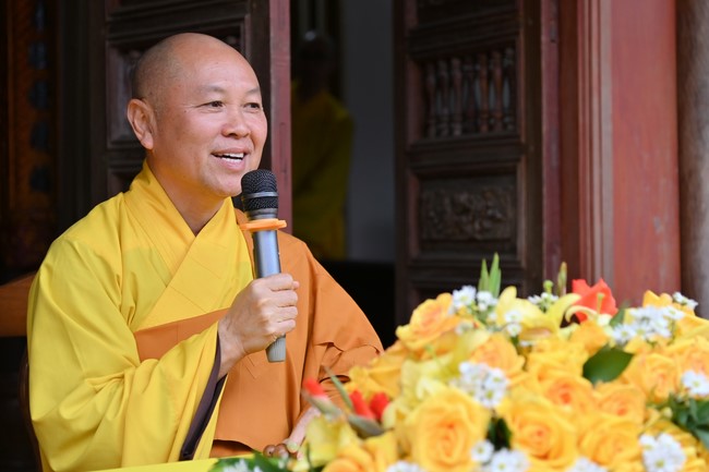 Preaching dharma at Co Tan pagoda and Ha Phu pagoda in the seventh day of propagation trip in the Northern