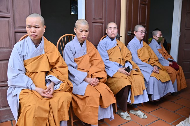 Preaching dharma at Co Tan pagoda and Ha Phu pagoda in the seventh day of propagation trip in the Northern