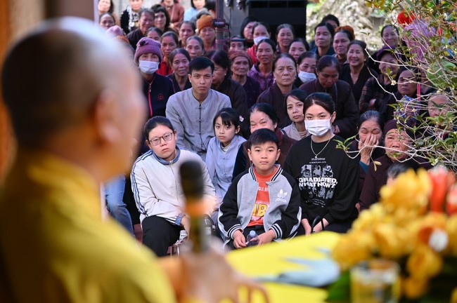 Preaching dharma at Co Tan pagoda and Ha Phu pagoda in the seventh day of propagation trip in the Northern