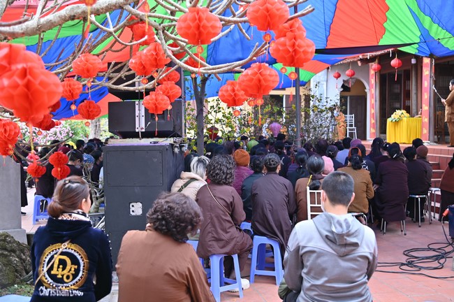 Preaching dharma at Co Tan pagoda and Ha Phu pagoda in the seventh day of propagation trip in the Northern