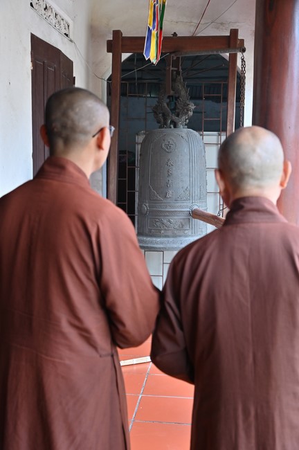Preaching dharma at Co Tan pagoda and Ha Phu pagoda in the seventh day of propagation trip in the Northern