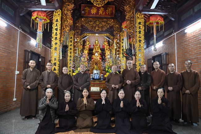 Preaching dharma at Co Tan pagoda and Ha Phu pagoda in the seventh day of propagation trip in the Northern