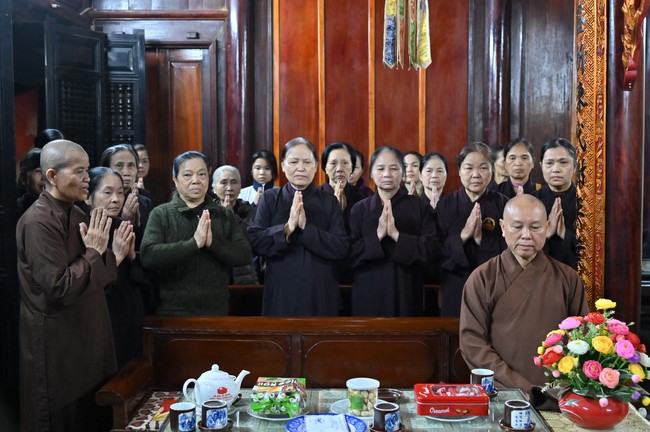 Preaching dharma at Co Tan pagoda and Ha Phu pagoda in the seventh day of propagation trip in the Northern