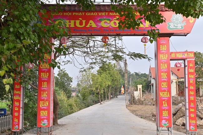 Preaching dharma at Co Tan pagoda and Ha Phu pagoda in the seventh day of propagation trip in the Northern