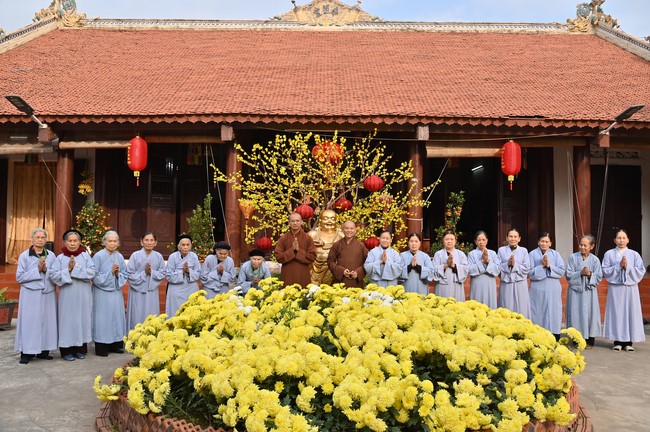 Preaching dharma at Co Tan pagoda and Ha Phu pagoda in the seventh day of propagation trip in the Northern