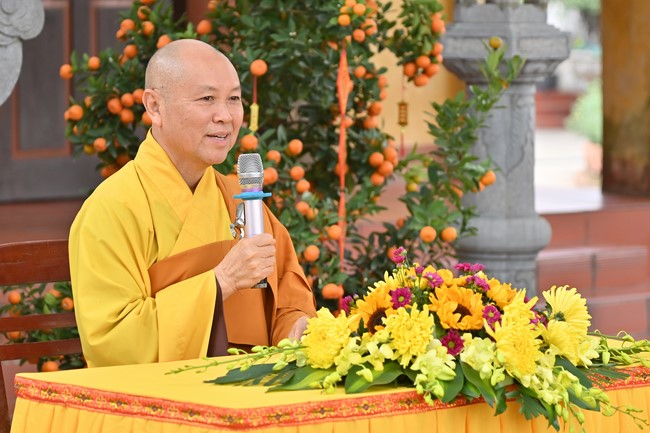 Preaching dharma at Co Tan pagoda and Ha Phu pagoda in the seventh day of propagation trip in the Northern