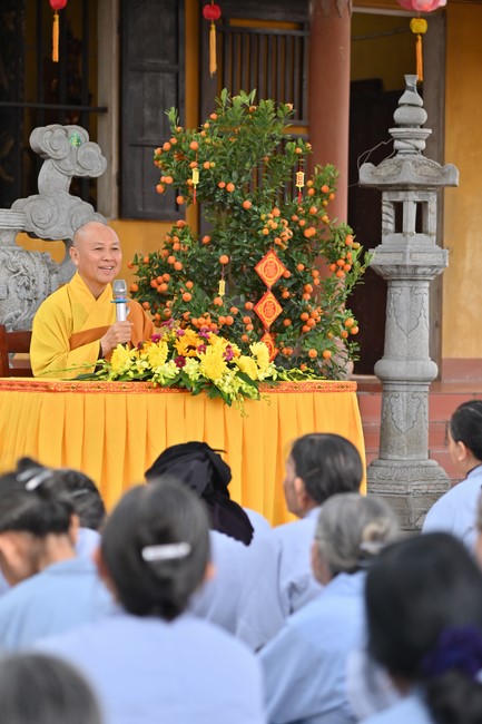 Preaching dharma at Co Tan pagoda and Ha Phu pagoda in the seventh day of propagation trip in the Northern