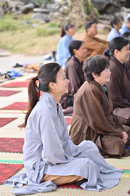 Preaching dharma at Co Tan pagoda and Ha Phu pagoda in the seventh day of propagation trip in the Northern