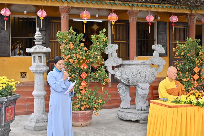 Preaching dharma at Co Tan pagoda and Ha Phu pagoda in the seventh day of propagation trip in the Northern