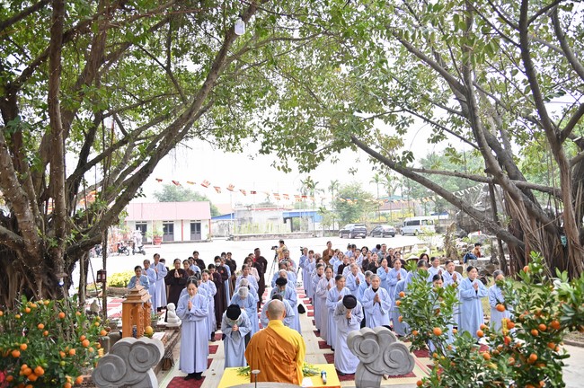 Preaching dharma at Co Tan pagoda and Ha Phu pagoda in the seventh day of propagation trip in the Northern