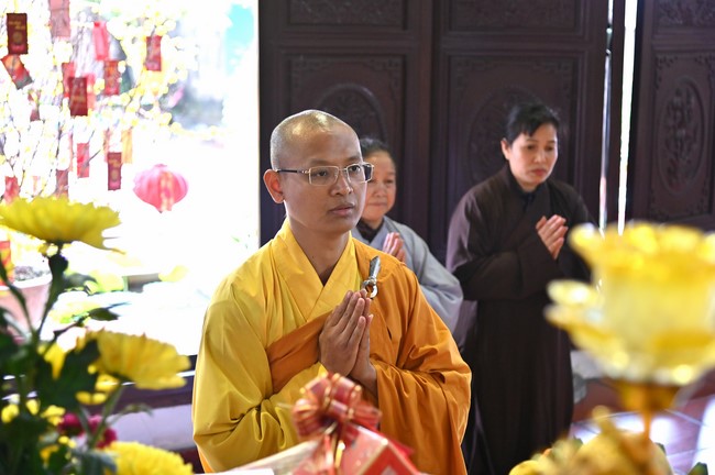 Preaching dharma at Co Tan pagoda and Ha Phu pagoda in the seventh day of propagation trip in the Northern