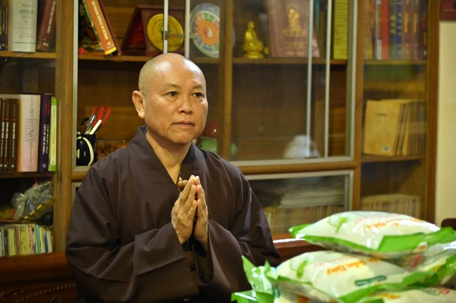 Preaching dharma at Co Tan pagoda and Ha Phu pagoda in the seventh day of propagation trip in the Northern