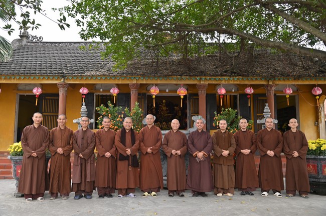 Preaching dharma at Co Tan pagoda and Ha Phu pagoda in the seventh day of propagation trip in the Northern
