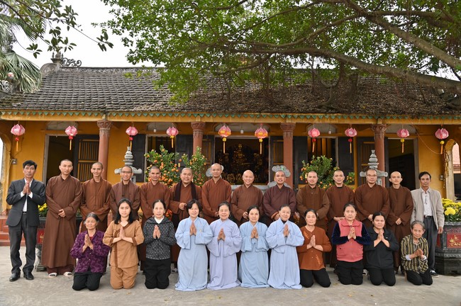 Preaching dharma at Co Tan pagoda and Ha Phu pagoda in the seventh day of propagation trip in the Northern