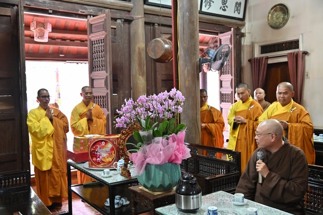Preaching dharma at Co Tan pagoda and Ha Phu pagoda in the seventh day of propagation trip in the Northern