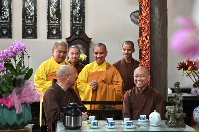 Preaching dharma at Co Tan pagoda and Ha Phu pagoda in the seventh day of propagation trip in the Northern