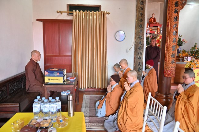 Preaching dharma at Co Tan pagoda and Ha Phu pagoda in the seventh day of propagation trip in the Northern