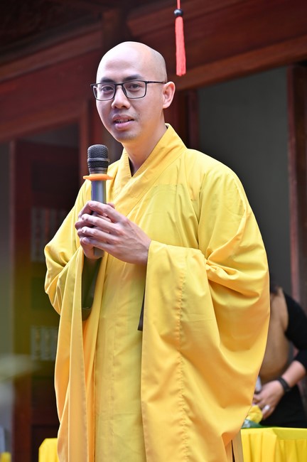 Preaching dharma at Co Tan pagoda and Ha Phu pagoda in the seventh day of propagation trip in the Northern