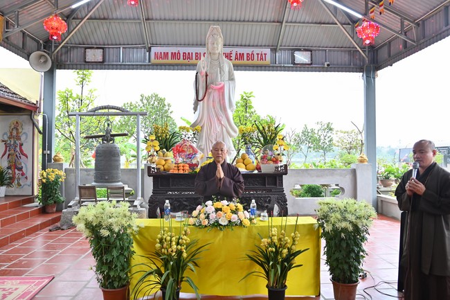 Preaching dharma at Bich Thuong pagoda and TayKhanh pagoda in the eighth day of propagation trip in the Northern