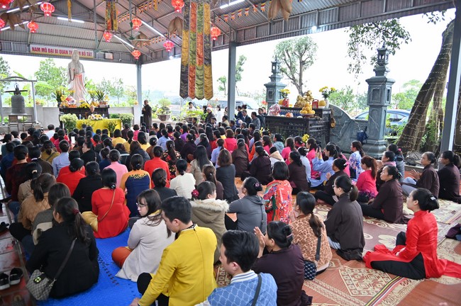Preaching dharma at Bich Thuong pagoda and TayKhanh pagoda in the eighth day of propagation trip in the Northern