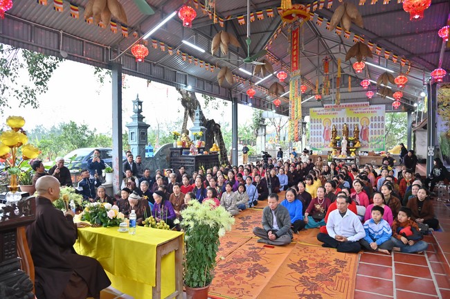 Preaching dharma at Bich Thuong pagoda and TayKhanh pagoda in the eighth day of propagation trip in the Northern