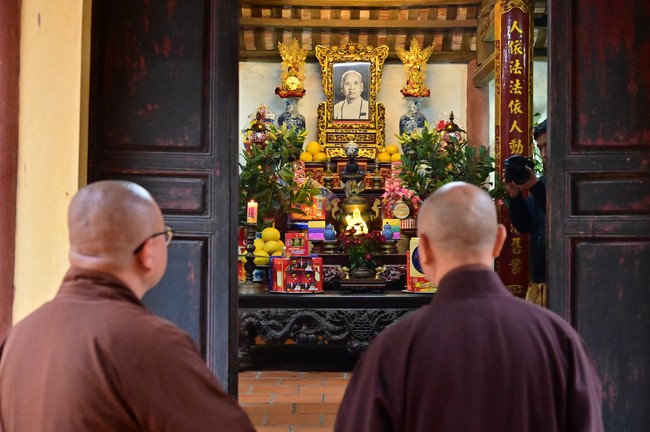 Preaching dharma at Bich Thuong pagoda and TayKhanh pagoda in the eighth day of propagation trip in the Northern
