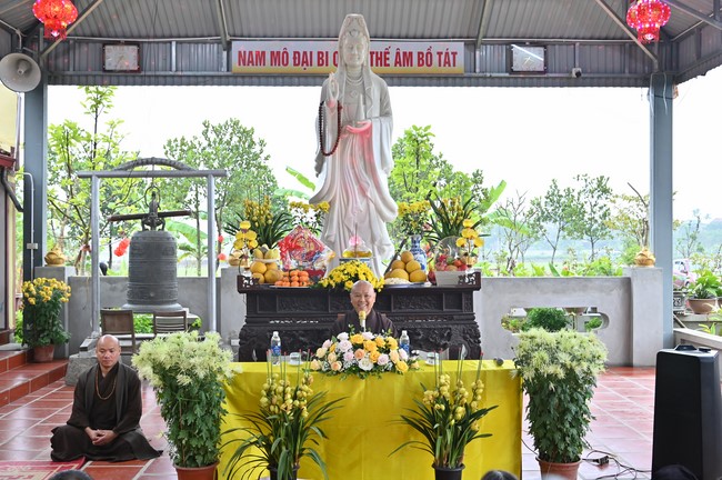Preaching dharma at Bich Thuong pagoda and TayKhanh pagoda in the eighth day of propagation trip in the Northern