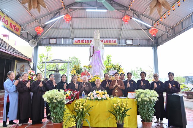 Preaching dharma at Bich Thuong pagoda and TayKhanh pagoda in the eighth day of propagation trip in the Northern