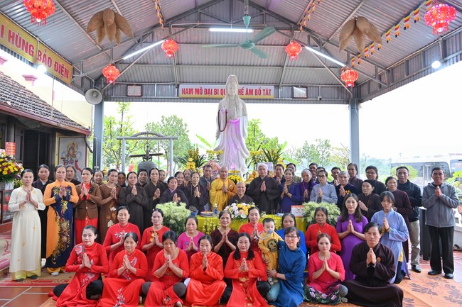 Preaching dharma at Bich Thuong pagoda and TayKhanh pagoda in the eighth day of propagation trip in the Northern